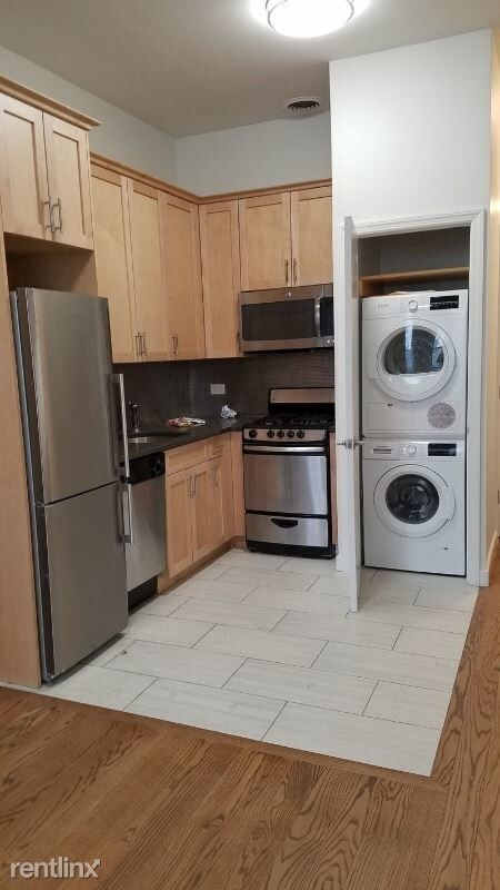 Building Photo - 114 E 57th St