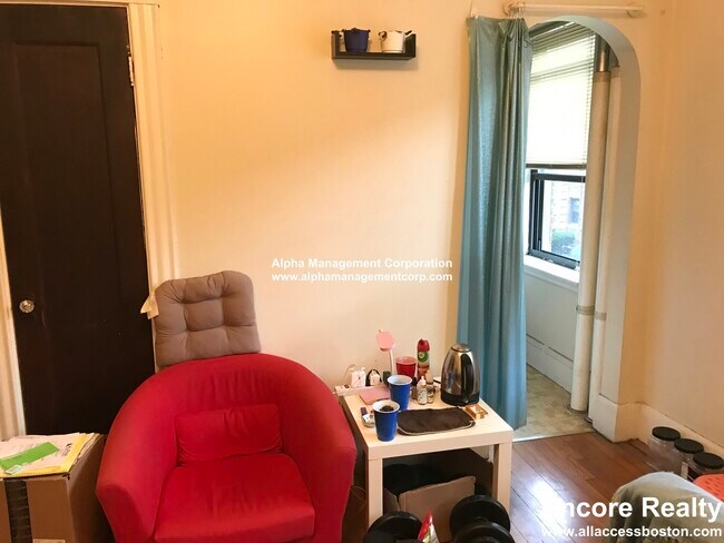 Foto del edificio - 349 Pleasant St