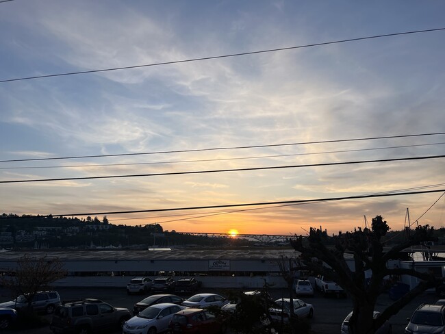 Beautiful views - 2510 Fairview Ave E