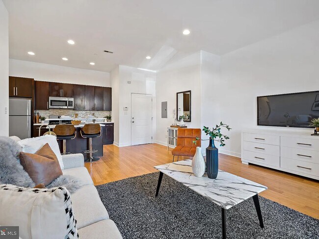 Foto del edificio - 655 N 16th St