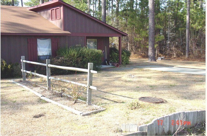Primary Photo - 1703 RaceTrack Rd