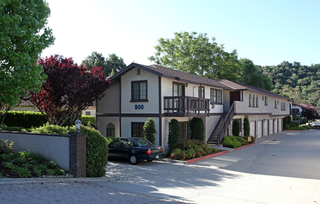 Glendora Apartments