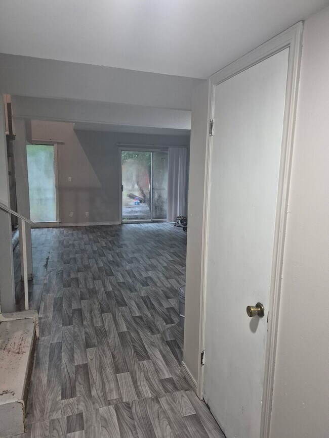 Foto del edificio - 5110 S Delaware Pl