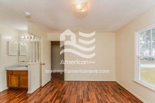 Foto del edificio - 1117 Titus Ct