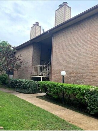 Building Photo - 9000 Bissonnet St