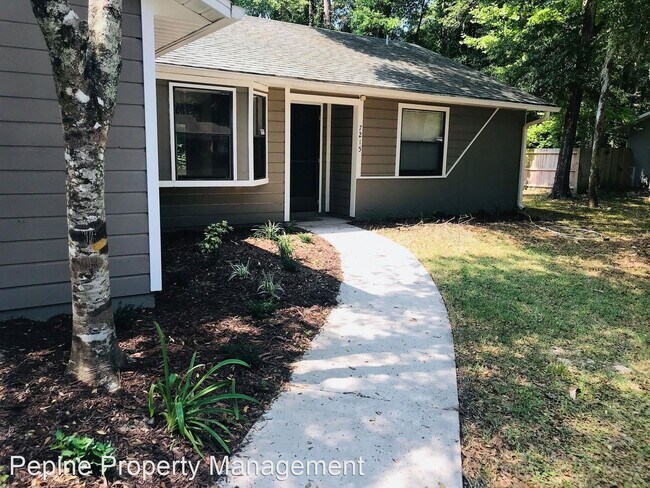 Building Photo - 3 br, 2 bath House - 7215 SW 18th Place