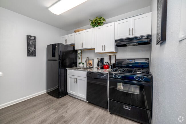 North Hills Apartments