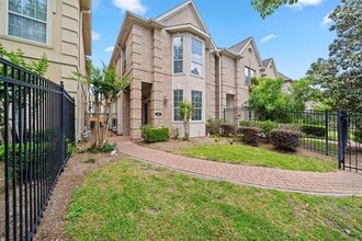 Building Photo - 13611 Brookbluff Ln