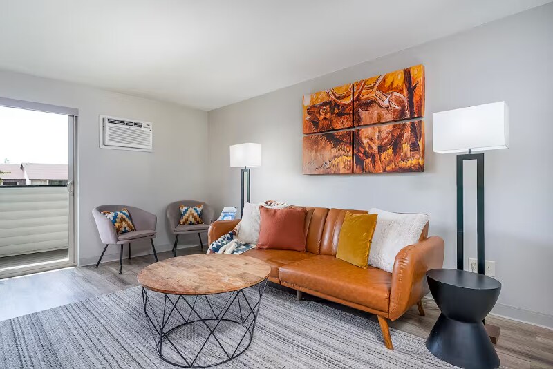 Foto principal - 1430 3rd Ave E