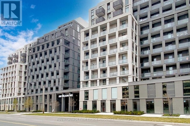 Building Photo - 500 Wilson Ave