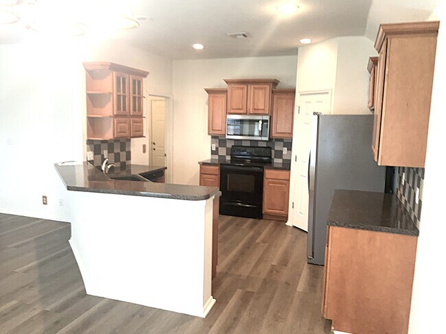 Foto del edificio - 4024 S 212th E Ave