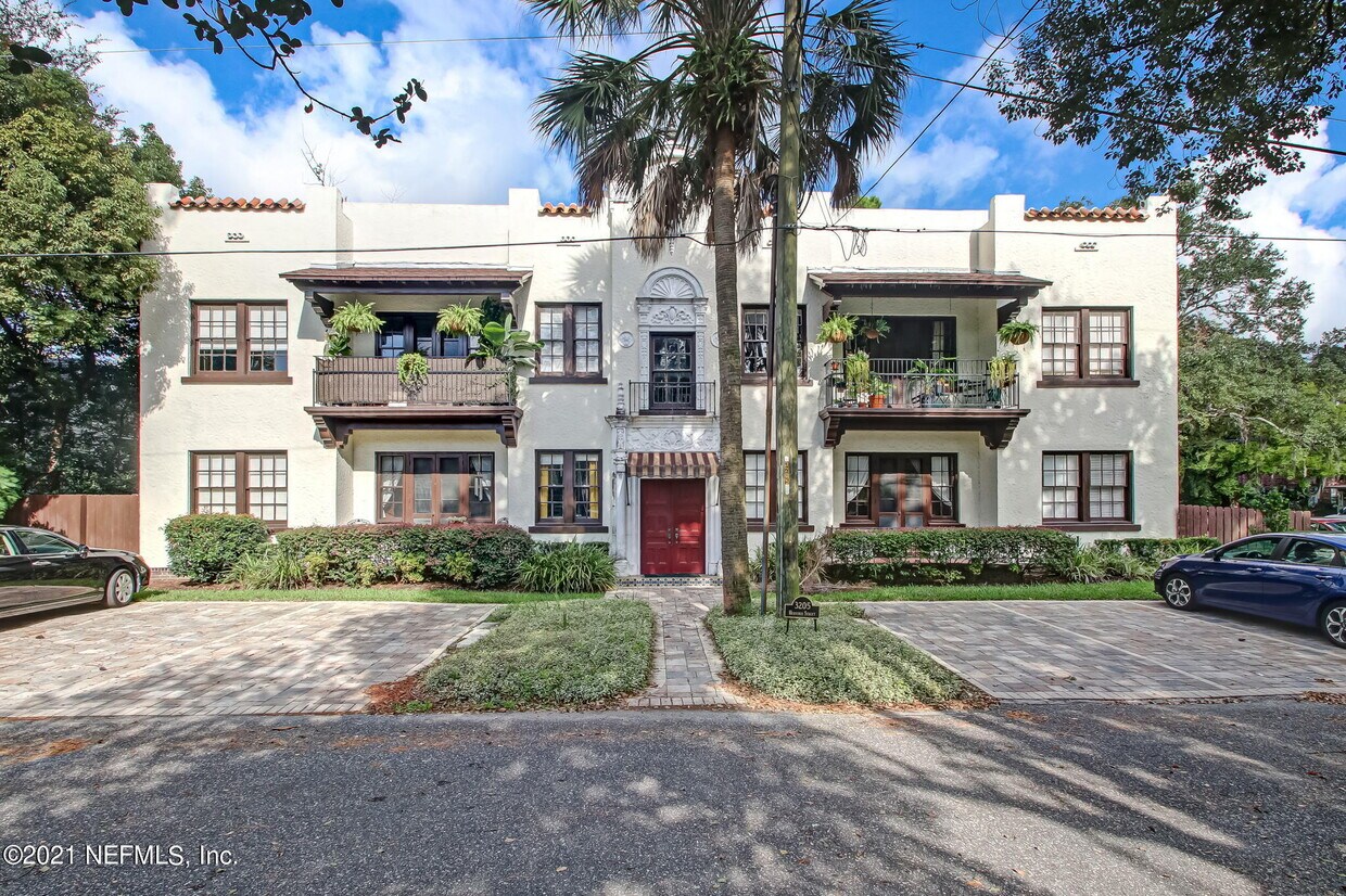 3205 Herschel St Unit 3, Jacksonville, FL 32205 Room for Rent in
