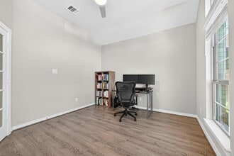 Building Photo - 28307 Hannahs Harbor Ln