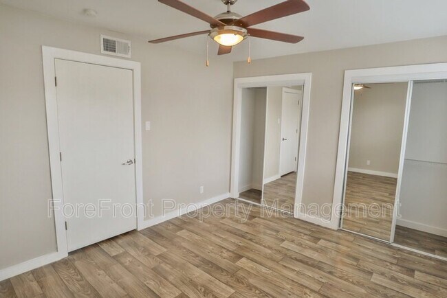 Building Photo - 739 Byrnes Dr