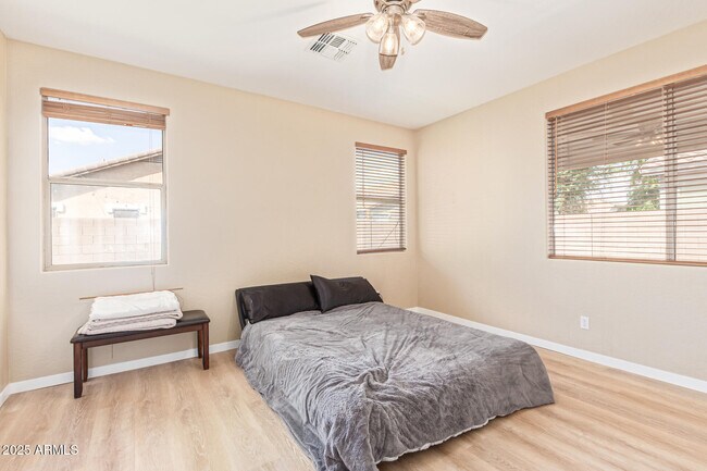 Building Photo - 20910 E Sonoqui Dr