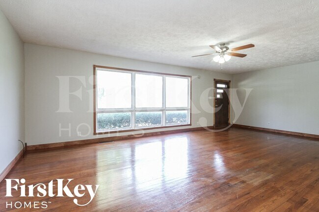 Foto del edificio - 6605 W 14th St