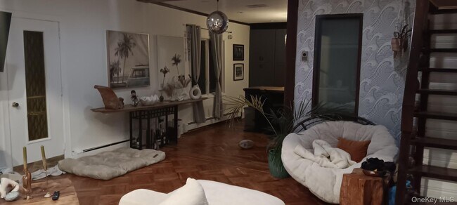 Foto del edificio - 418 E Olive St