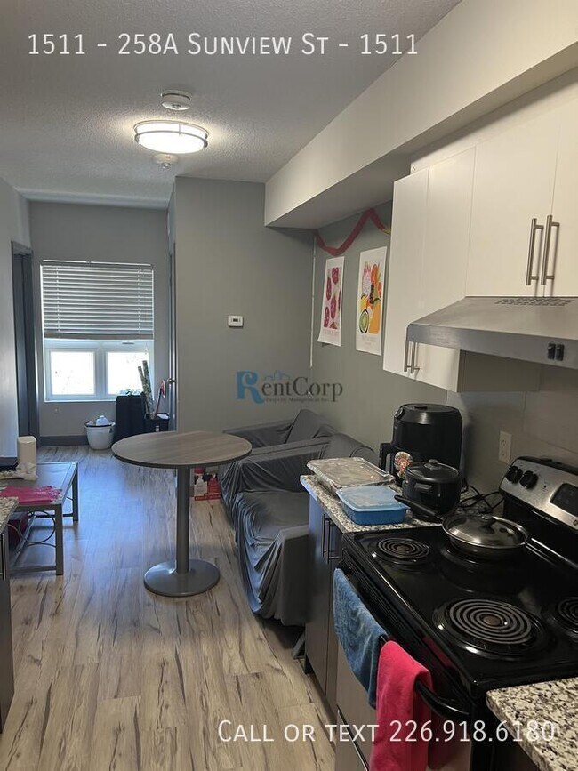 Photo du bâtiment - 258A-258A Sunview St