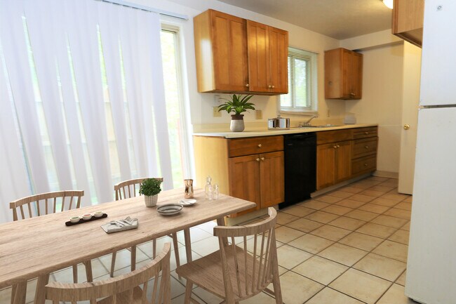 Foto del edificio - Rosewood Park Apartments