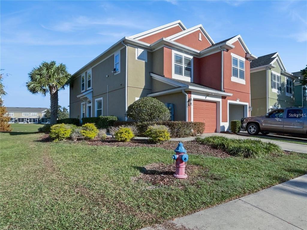 Primary Photo - 4970 SW 45th St