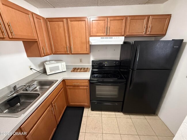 Foto del edificio - 60 Vining Ct