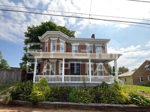 Building Photo - 130 S Main St