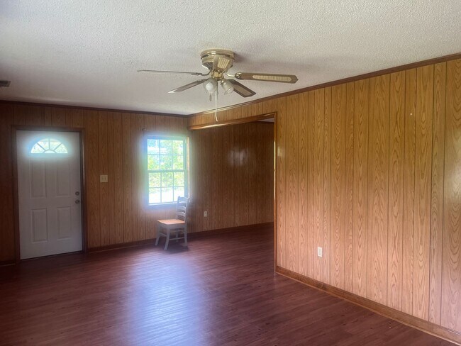 Building Photo - Great one level home in a perfect Tri-Citi...