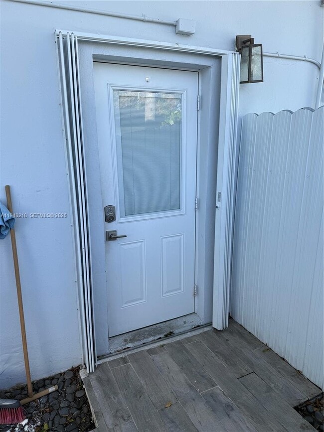 Building Photo - 15740 SW 102nd Pl