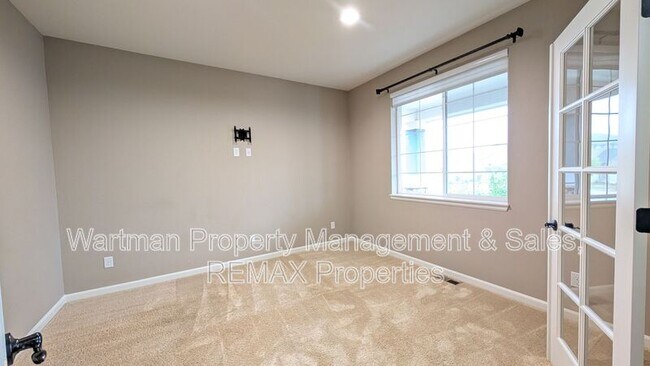Foto del edificio - 6159 Harney Dr