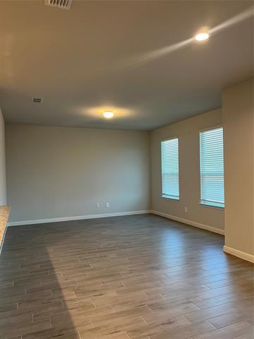 Foto del edificio - 9717 Serviceberry Ln