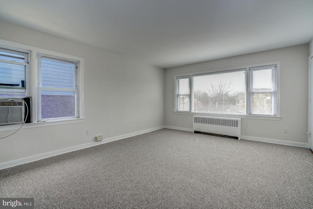 Primary Photo - 2601 Washington Blvd