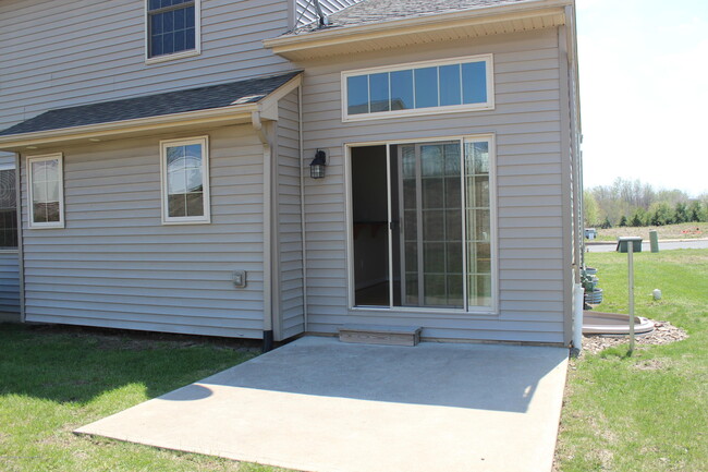 Building Photo - 155 Cremard Blvd