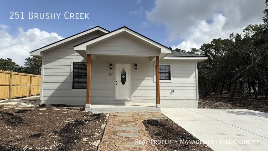 Foto principal - 251 Brushy Creek Rd