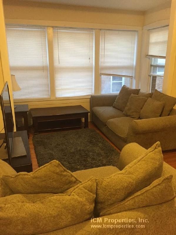Foto principal - 5051 N Damen Ave