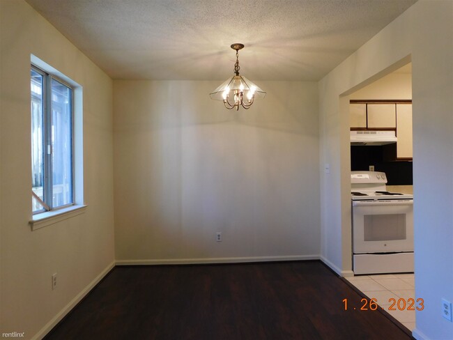 Building Photo - 2 br, 2 bath Condo - 722 Lesner Ave Apt 207