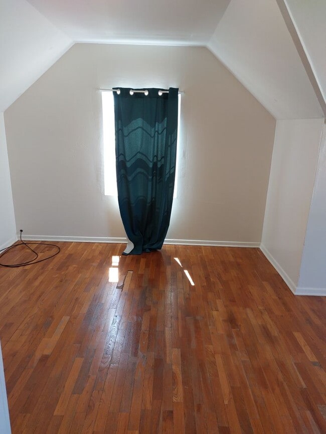 Building Photo - 2 Story House With a Pool in San Bernardino