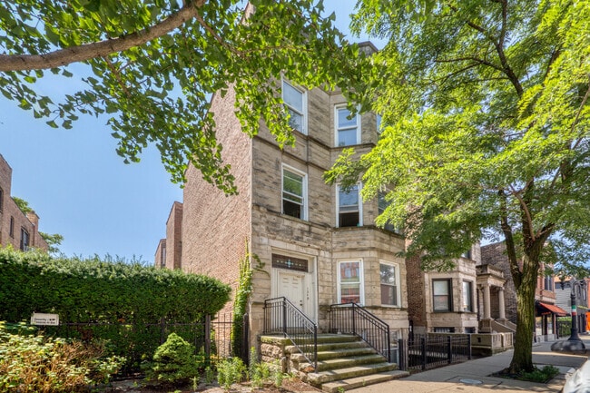 Building Photo - 1349 W Taylor St