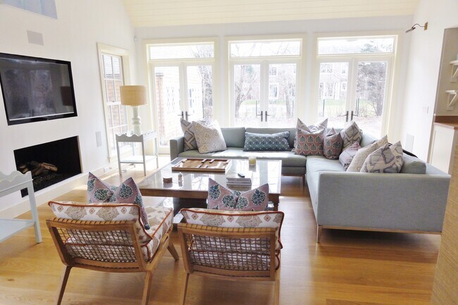 Foto del edificio - 75 Mill Hill Ln