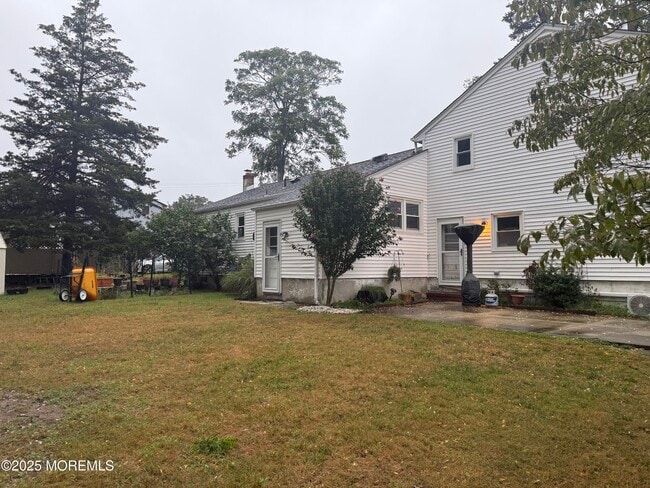 Building Photo - 138 Ampere Ave