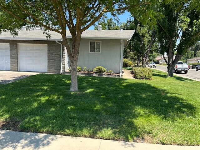 Building Photo - 1359 Palomar Cir