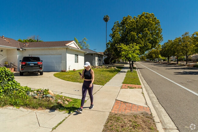 Well maintained sidewalks make Allied Gardens a walkable neighborhood.
