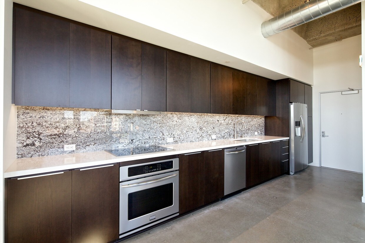 Building Photo - 440 Upas St