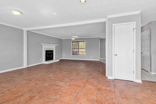 Foto del edificio - 302 Altavista Loop