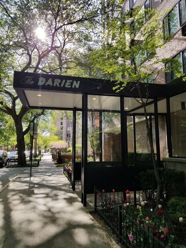 Foto del edificio - 3100 N Lake Shore Dr