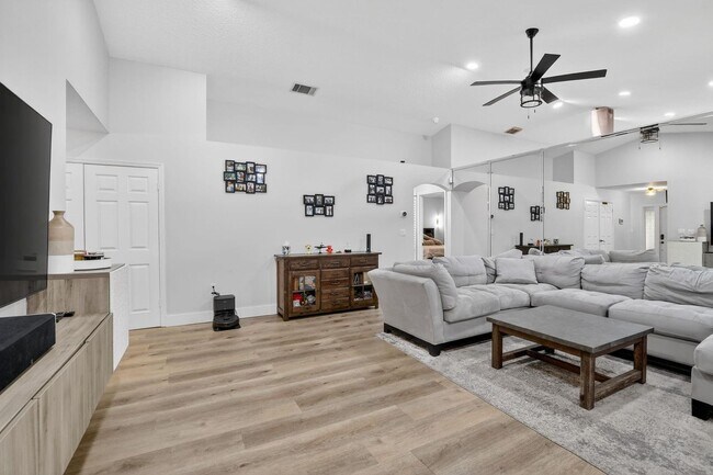 Foto del edificio - 1051 NW 124th Terrace