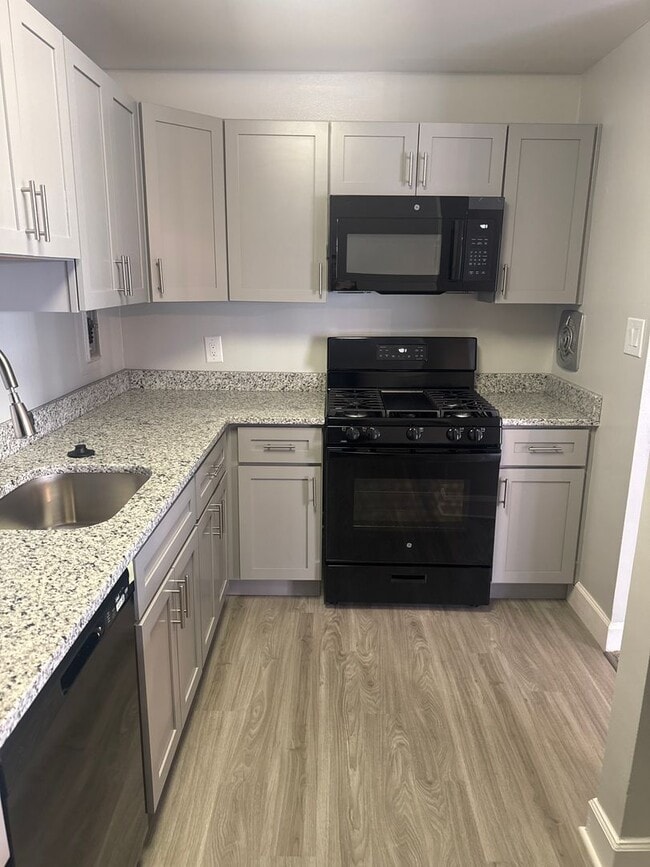 Interior Photo - Hewitt Gardens Apartments