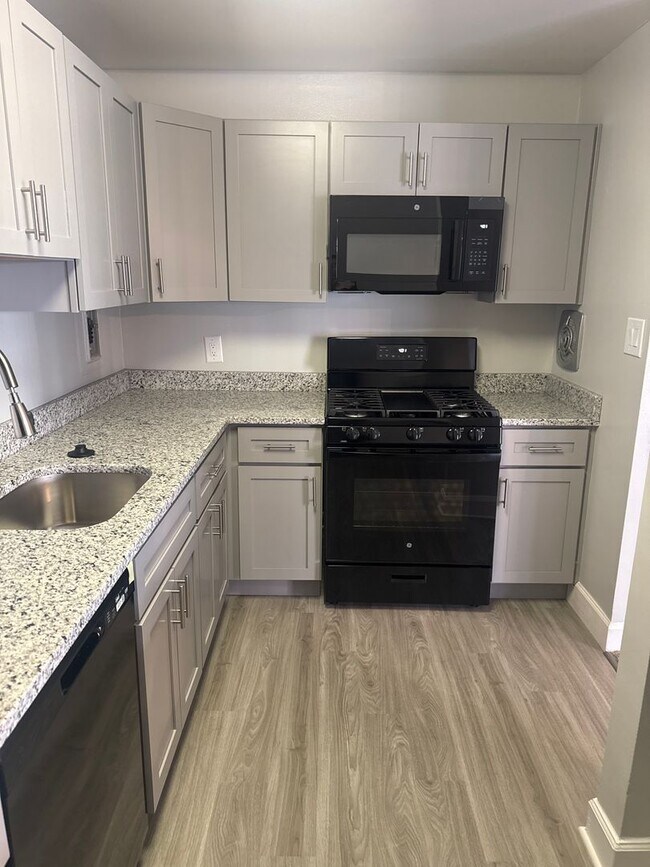 Interior Photo - Hewitt Gardens Apartments