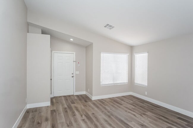 Foto del edificio - 9412 Morehouse Pl