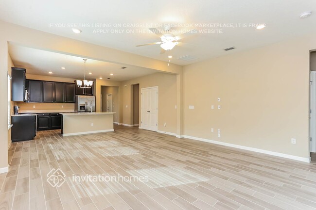 Foto del edificio - 9840 Lemon Grass Ln