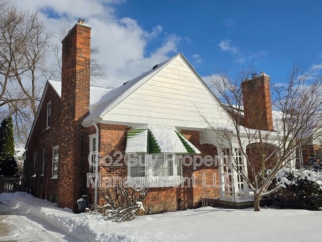 Foto del edificio - 4224 Bishop St